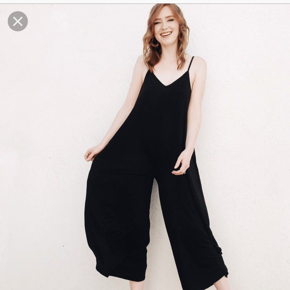 Carly Jean Los Angeles Black jumper